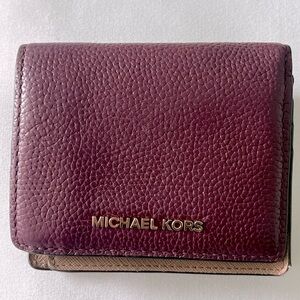 Michael Kors Bifold Women’s Red Leather Wallet